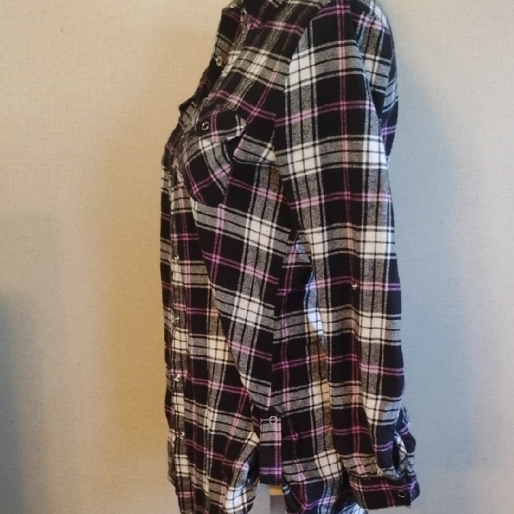 5/$20 Small (3-5)No Boundaries Black, White And Purple Plaid Shirt - Picture 2 of 5
